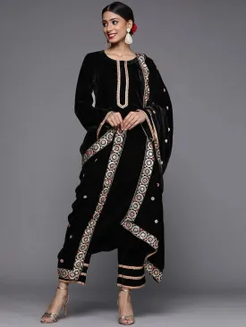 Black Solid Velvet Straight Kurta With Dupatta