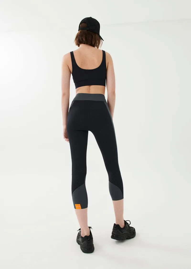 BLAST LEGGING IN DARK GREY