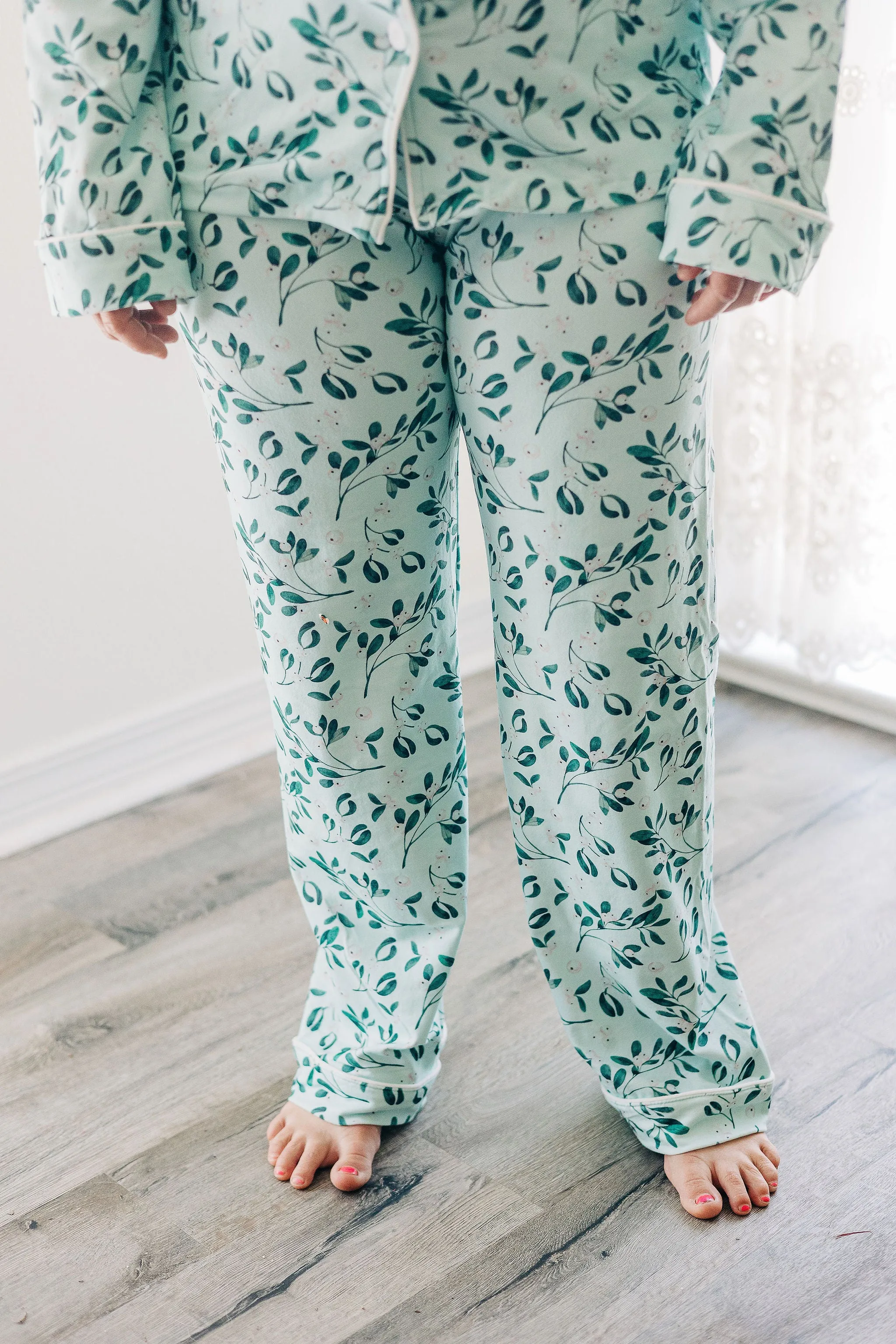 Button Down PJs - Mistletoe