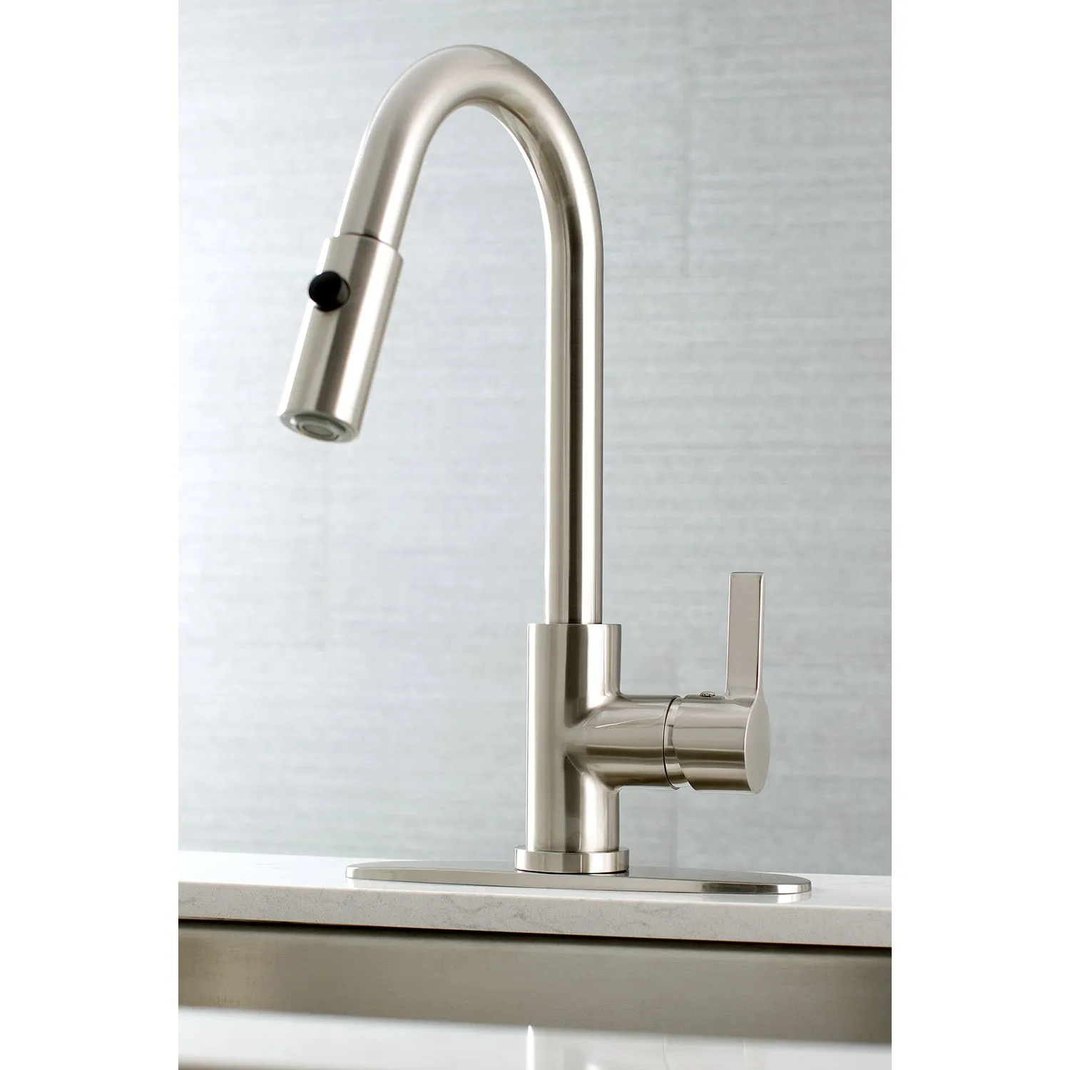 Gourmetier LS8783CTL Continental Single-Handle Pull-Down Kitchen Faucet