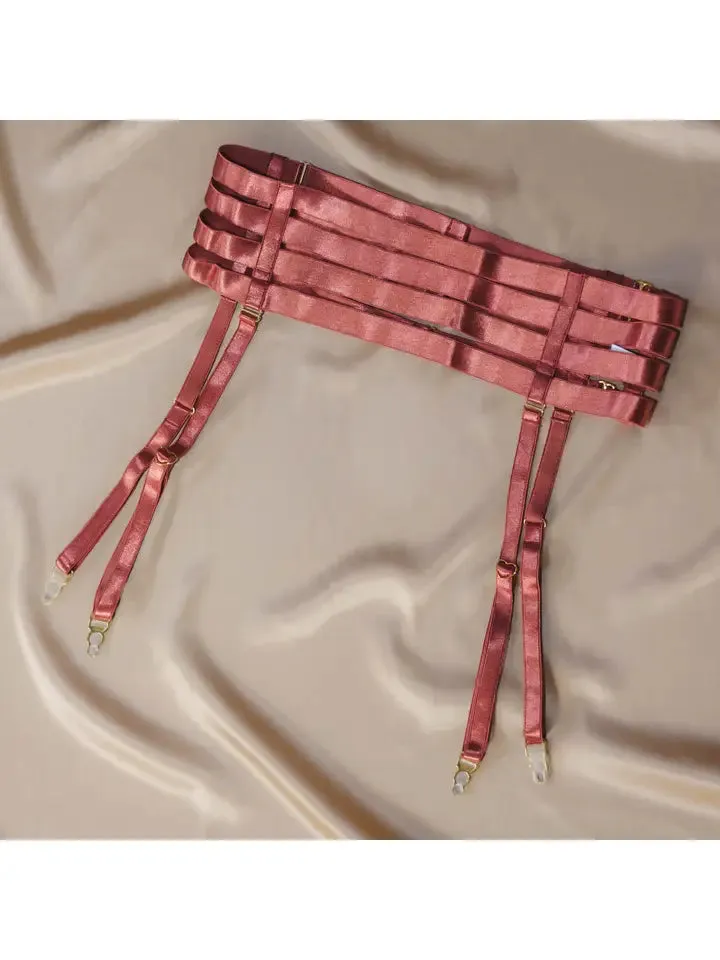 Hearts of Venus Strappy Waist Cinching Garter in Copper Rose