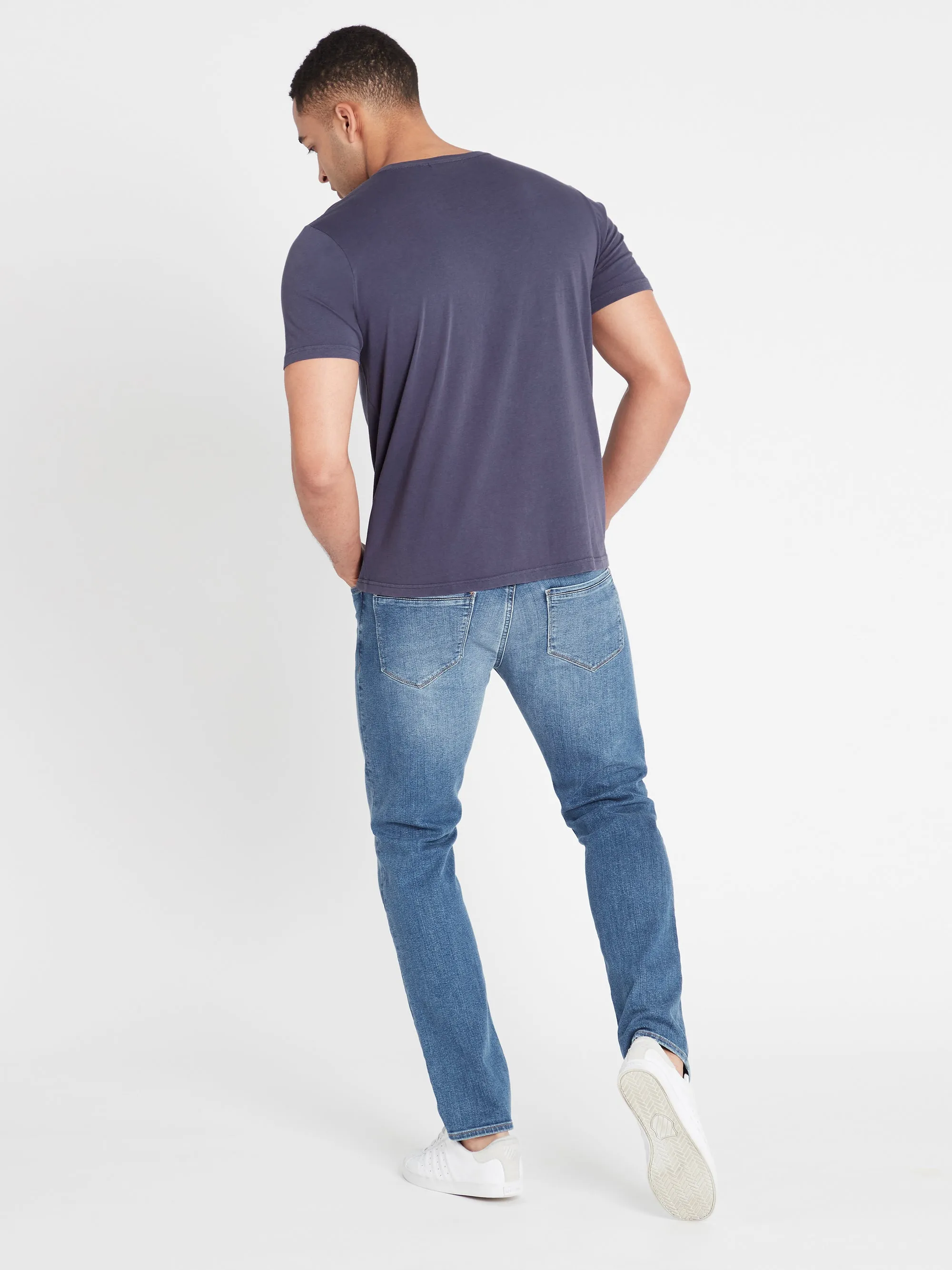 Marcus Slim Straight Jeans in Light Indigo Mavi