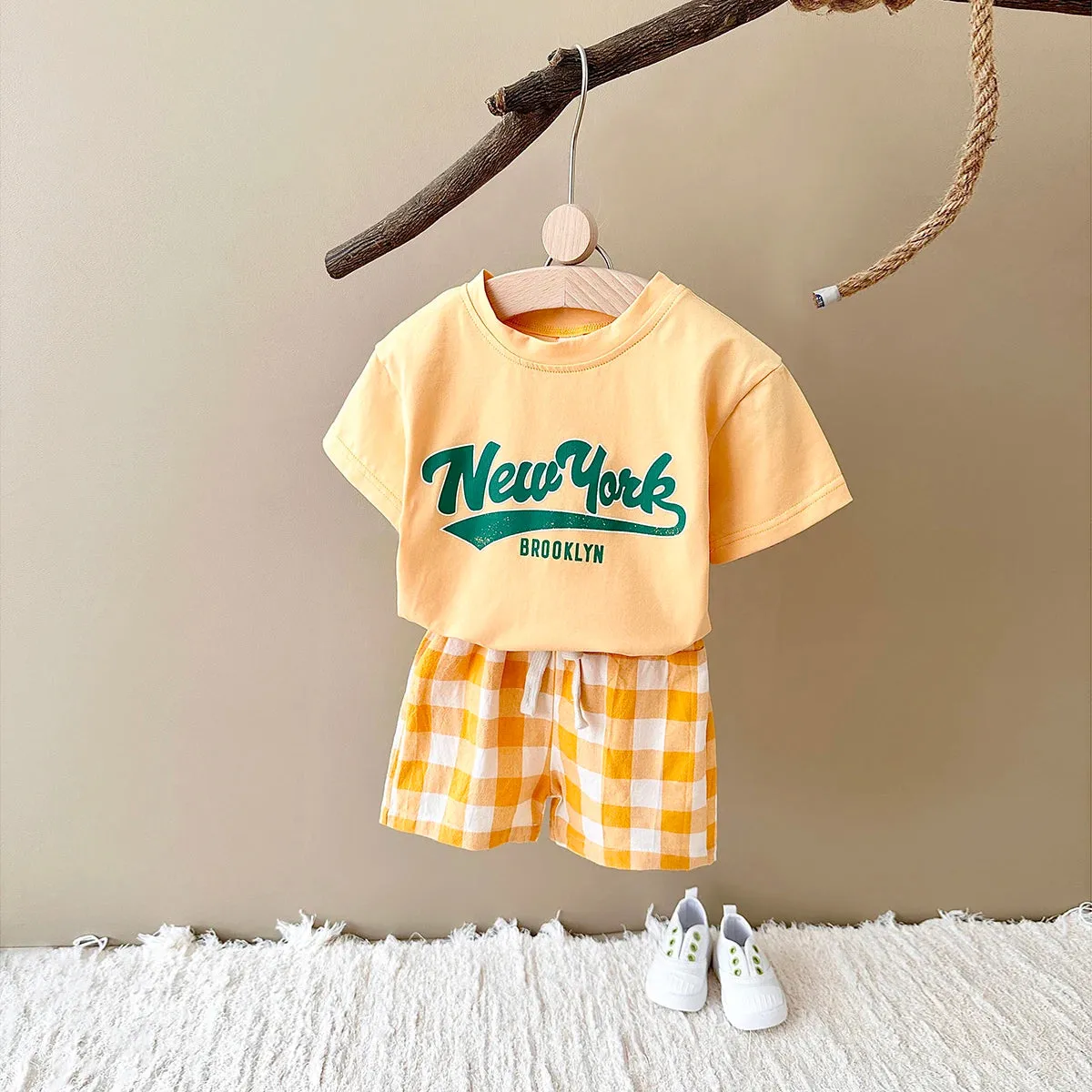 New York Short Sleeved Tee & Checkered Shorts Set