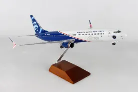 SKR8267 SKYMARKS ALASKA 737-900 1/100 VETERANS W/WOOD STAND & GEAR